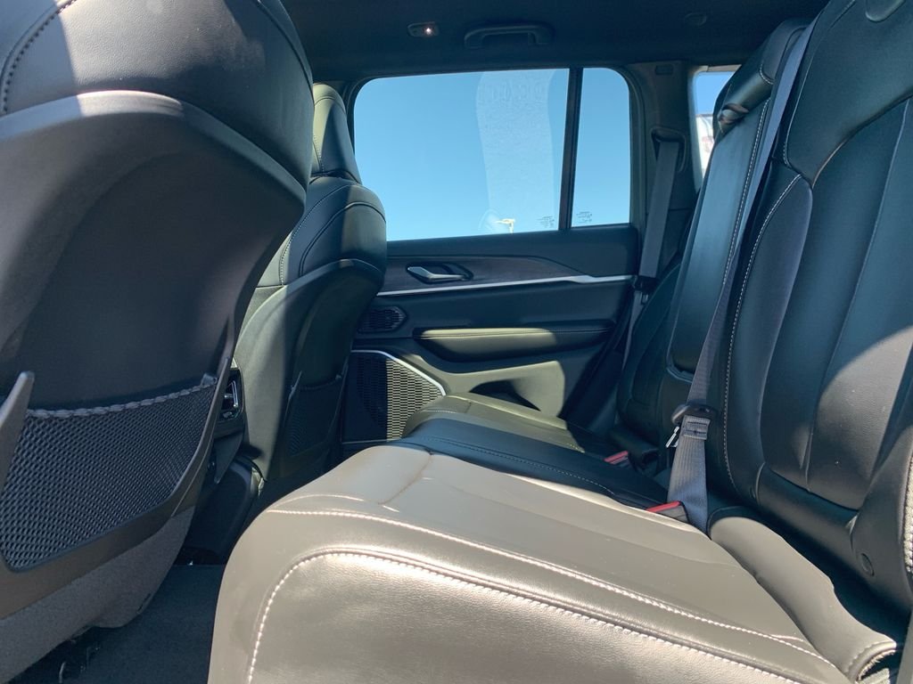 New 2026 Steel Blue Exterior Paint Jeep Limited image 24