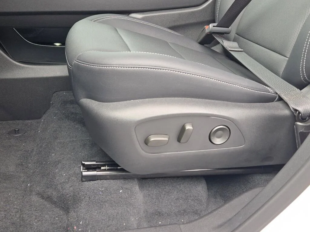 2026 Chevrolet Traverse LT - Photo 25