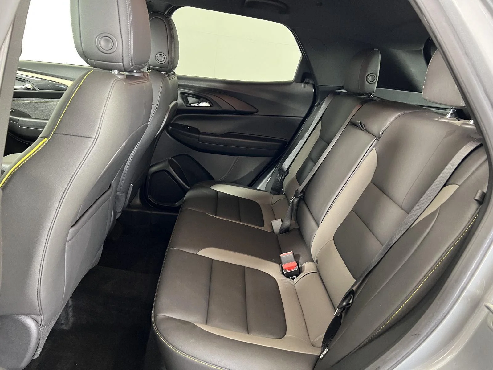 Used 2025 Sterling Gray Metallic Chevrolet ACTIV image 24