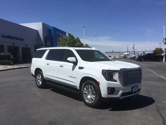 2024 GMC Yukon Denali AWD's photo