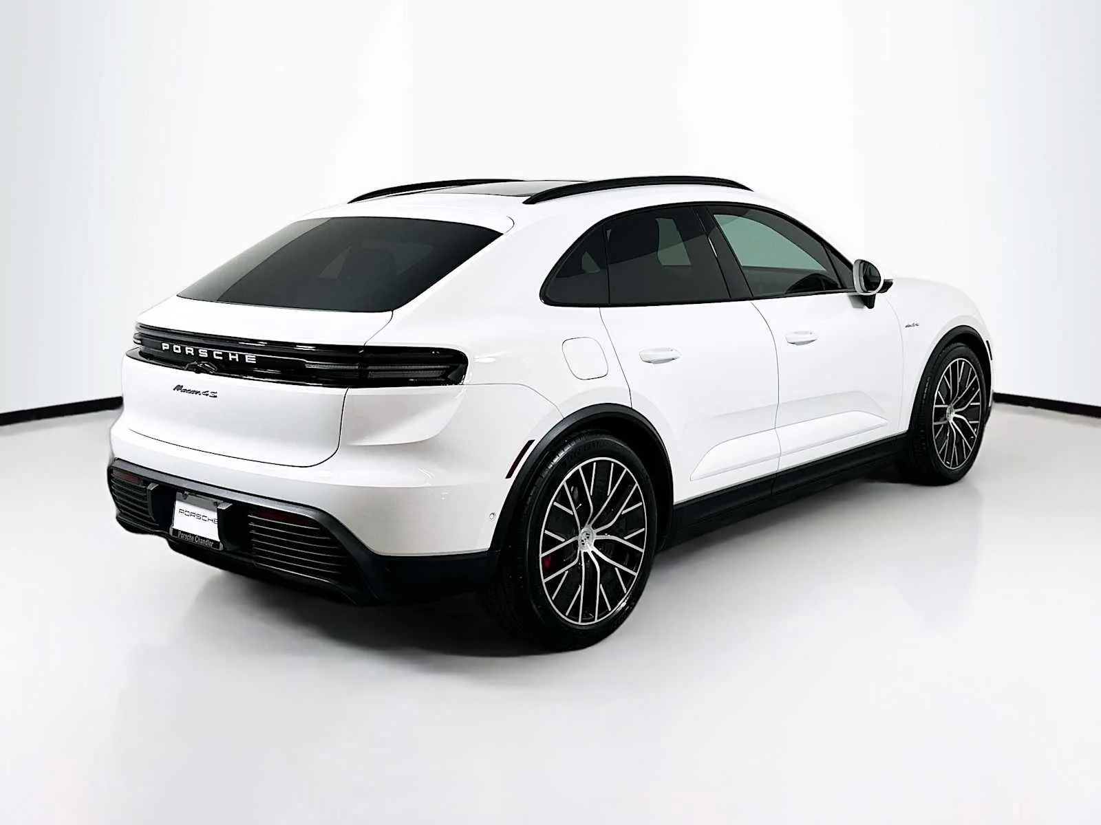 2025 Porsche Macan S - Photo 9