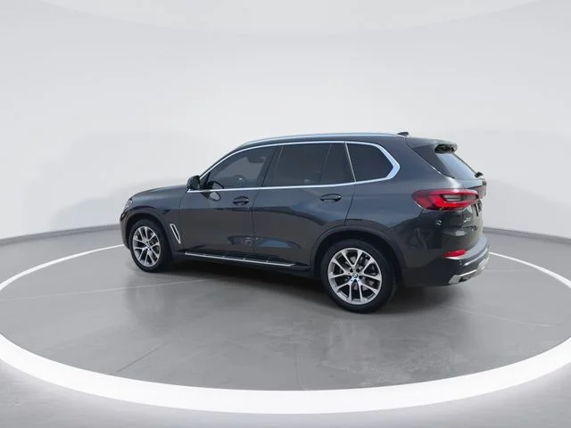 Used 2023 Gray BMW xDrive40i image 6