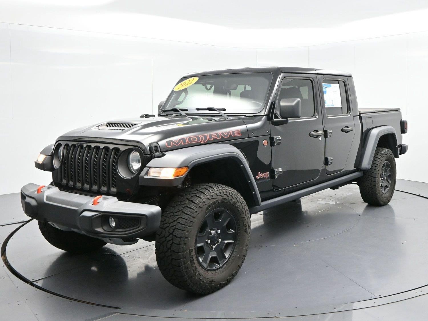 Used 2022 Black Jeep Mojave image 3