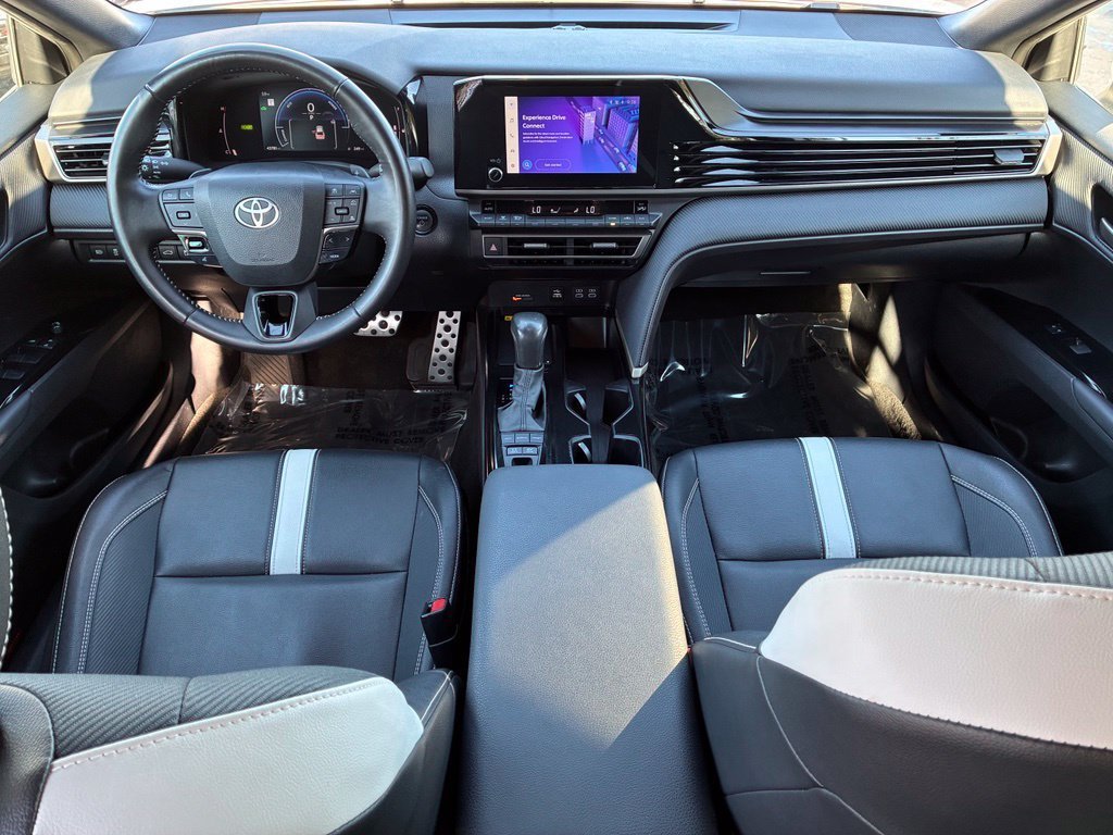 Used 2025 White Toyota SE image 5