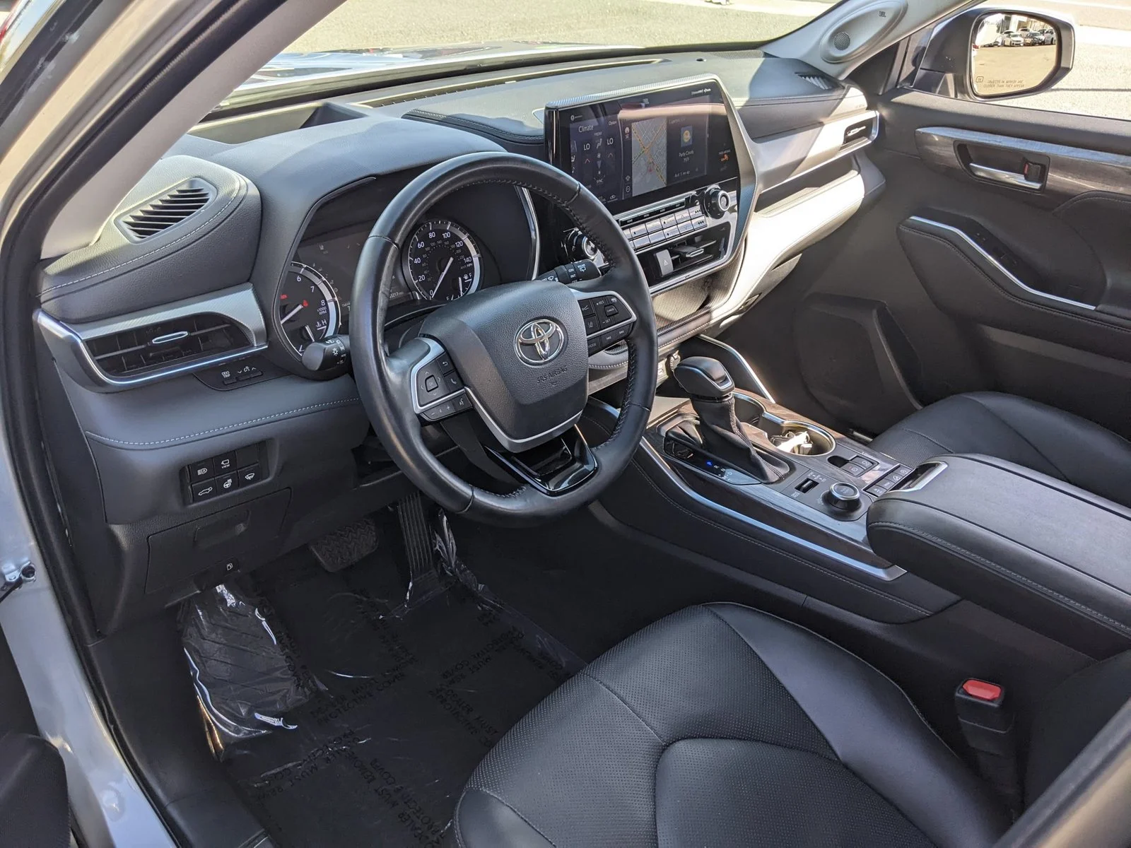 Used 2022 Celestial Silver Metallic Toyota Platinum image 10