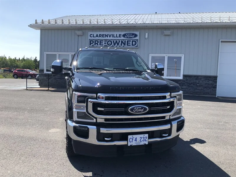 Used 2022 Blue Ford Super Duty Lariat image 1