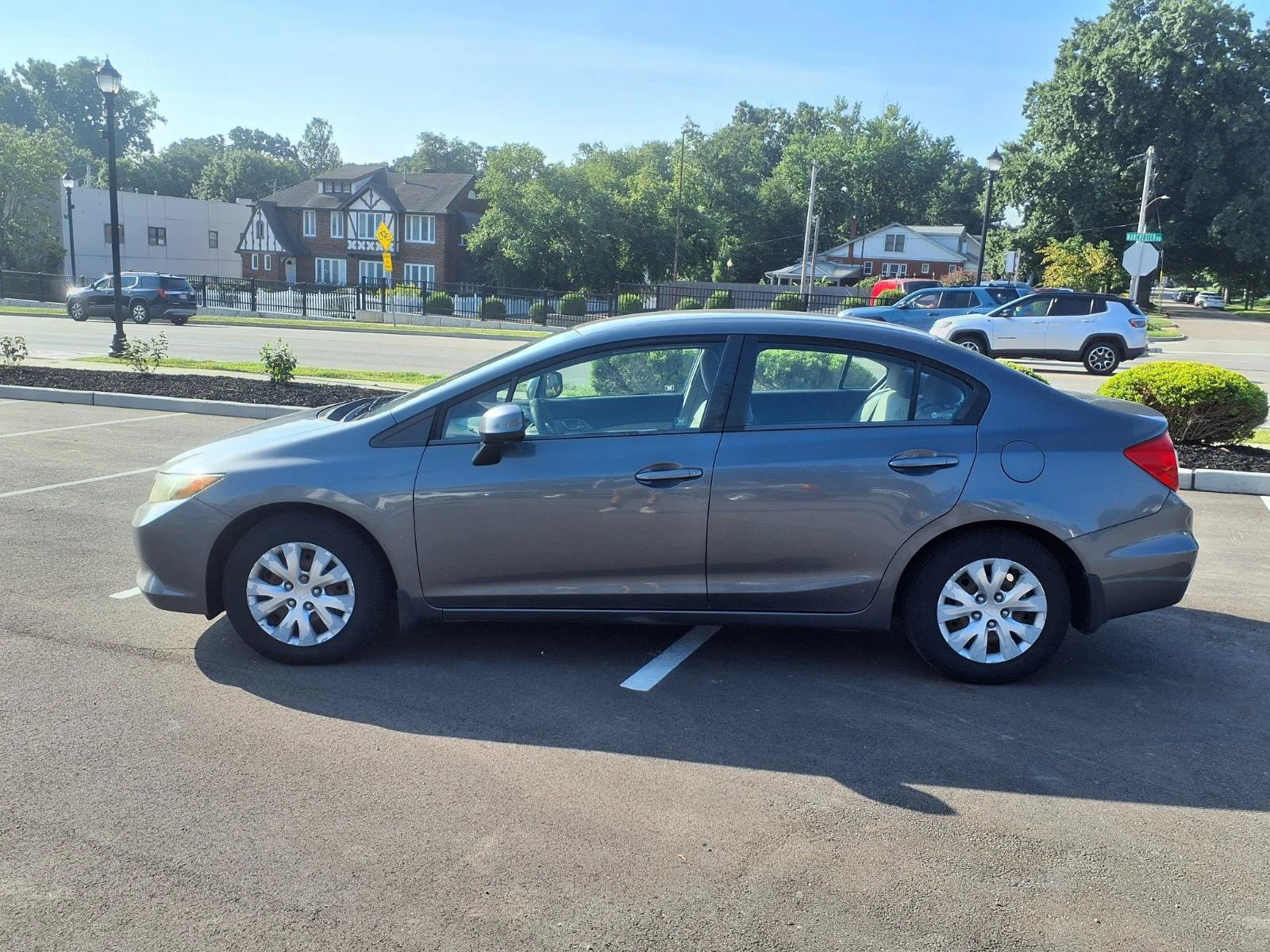 Used 2012 Polished Metal Metallic Honda LX image 26