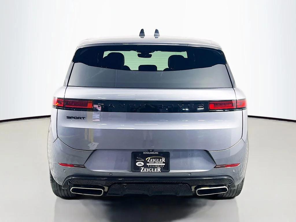 Used 2024 Eiger Gray Metallic Land Rover Dynamic SE image 6