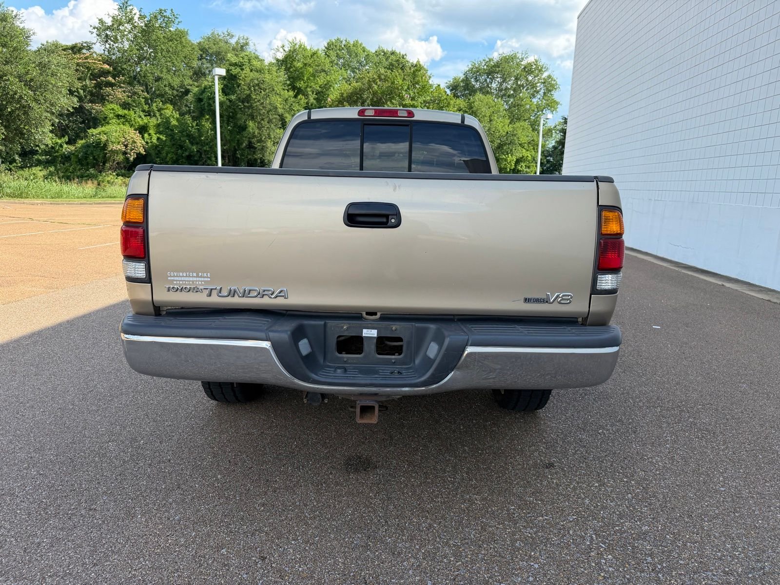 Used 2003 Beige Toyota SR5 image 4