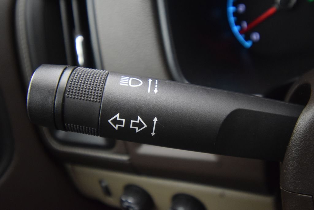 Used 2019 Smokey Quartz Metallic GMC SLE1 image 33