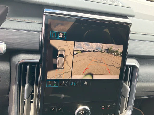 2026 GMC Acadia AT4 - Photo 18