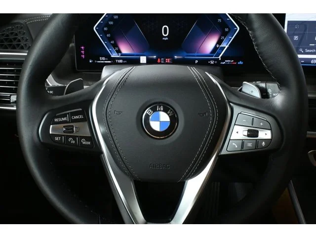 New 2026 Alpine White BMW xDrive40i image 18