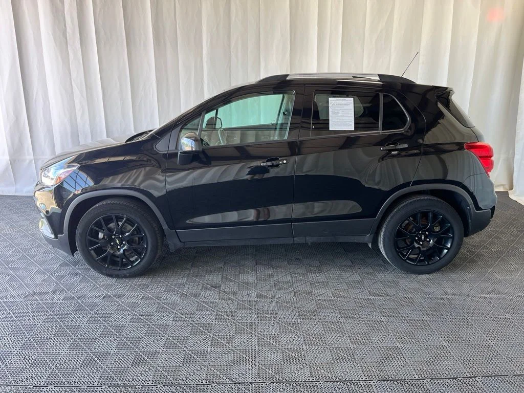 Used 2021 Black Chevrolet LT image 24