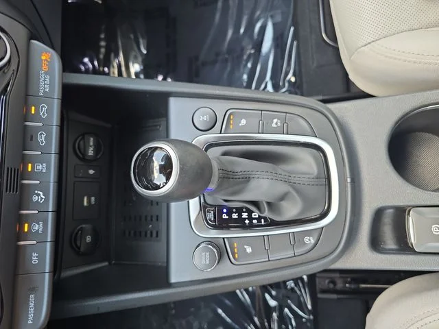 Used 2023 Silver Hyundai Limited image 20
