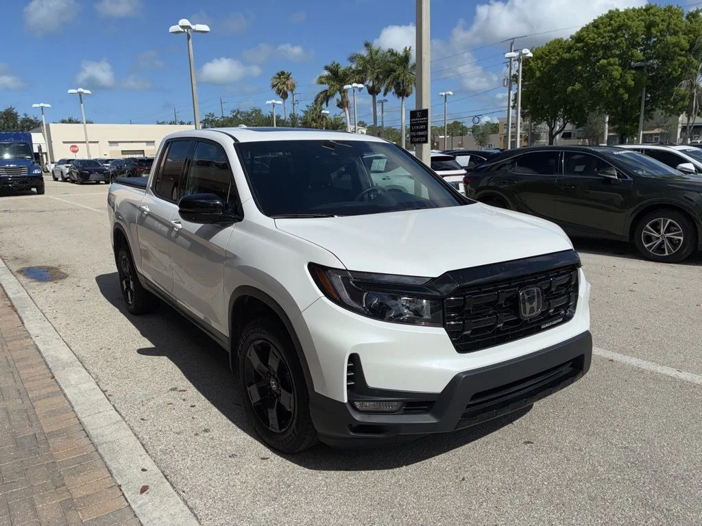 2024 Honda Ridgeline Black Edition's photo
