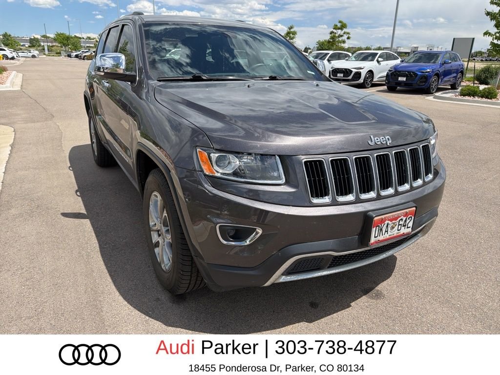 Used 2015 Gray Jeep Limited image 1
