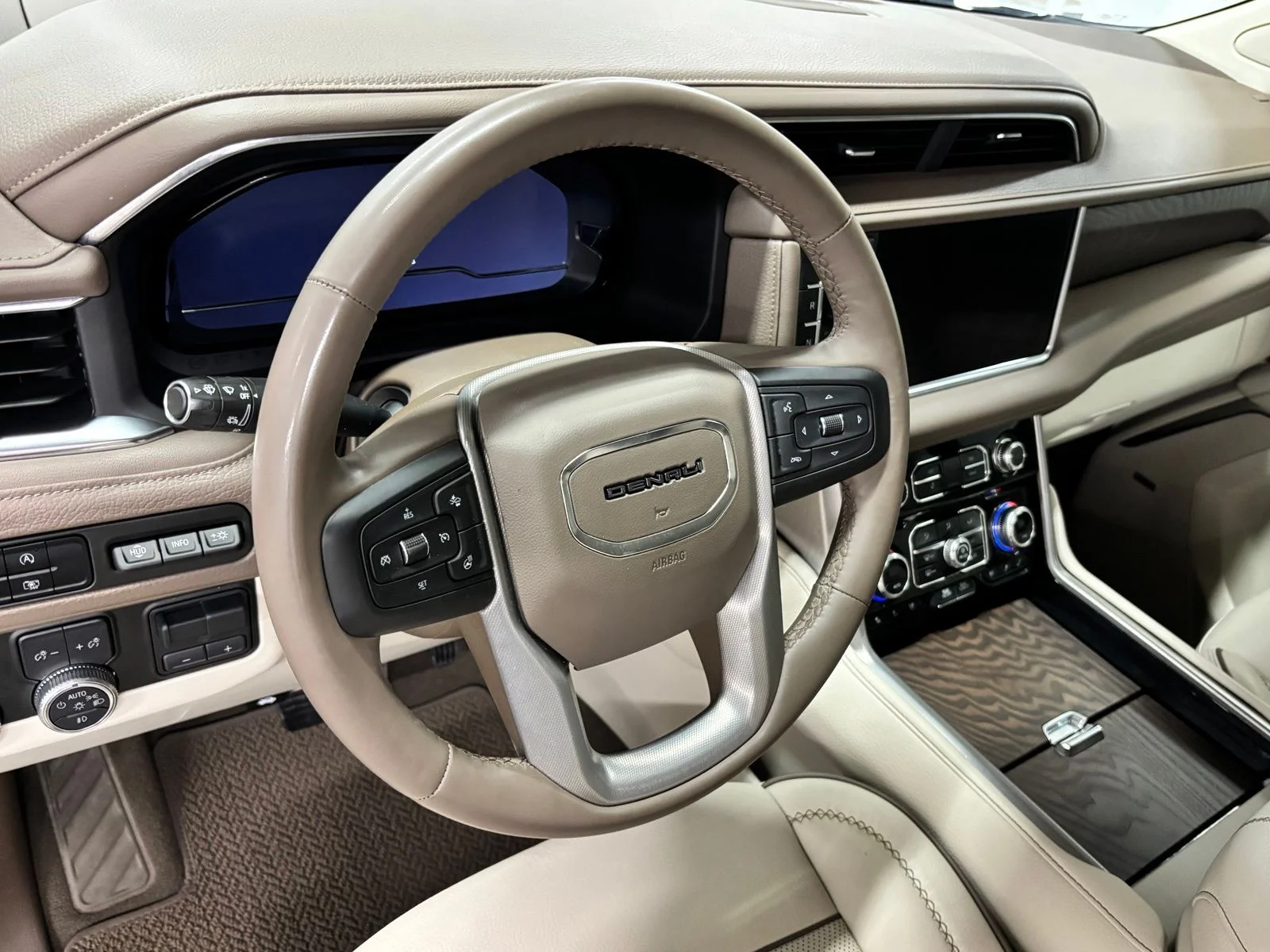 Used 2023 Black GMC Denali image 16