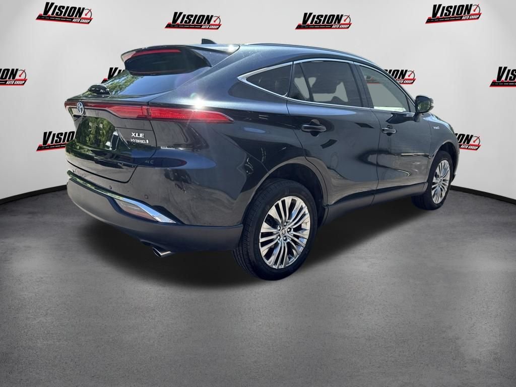 Used 2021 Black Toyota XLE image 5