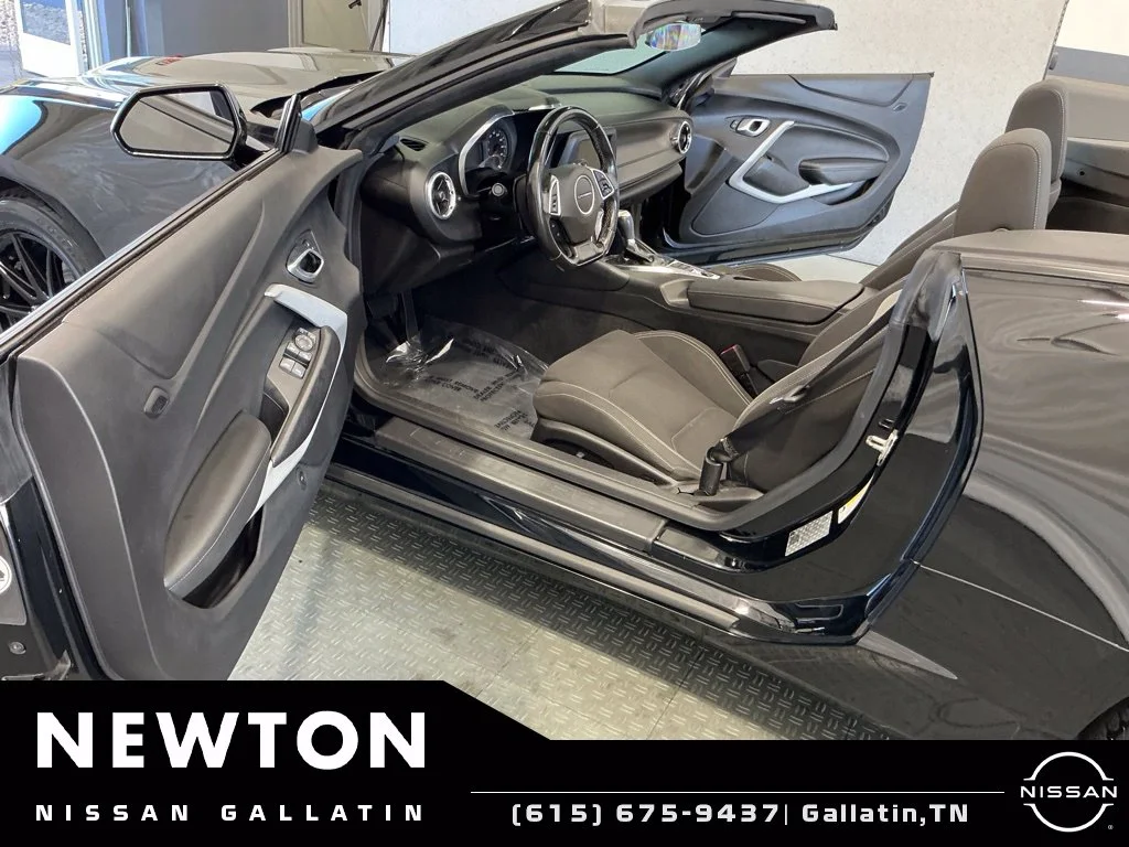 Used 2019 Black Chevrolet 1LT image 11
