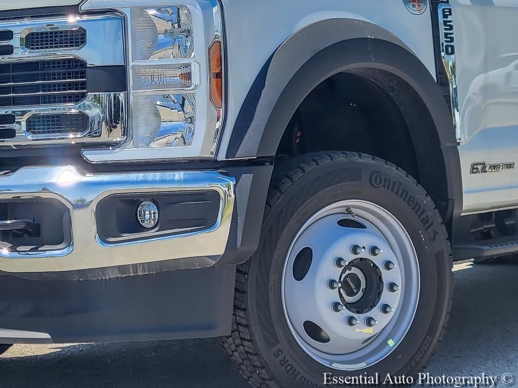 New 2026 Oxford White Ford F-550® XL image 3