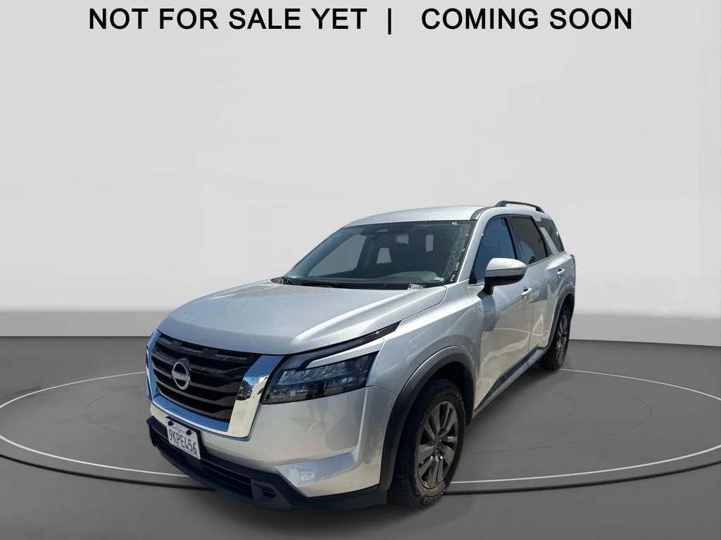 2024 Nissan Pathfinder SV 2WD's photo