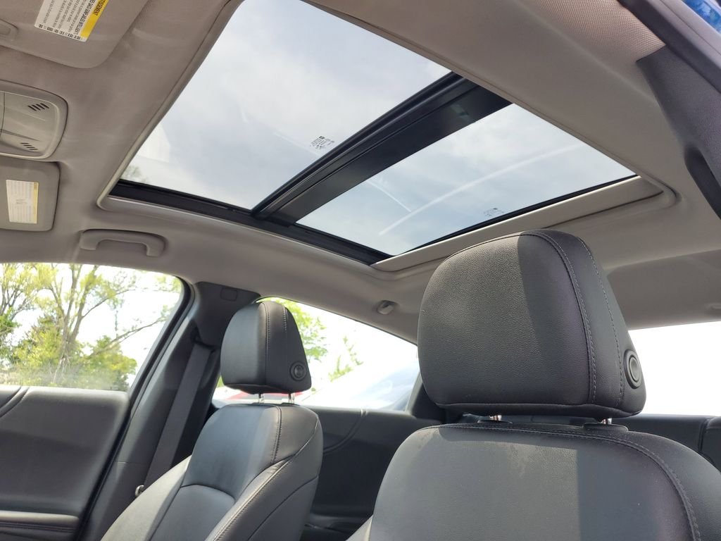 Used 2019 Blue Chevrolet Premier image 10