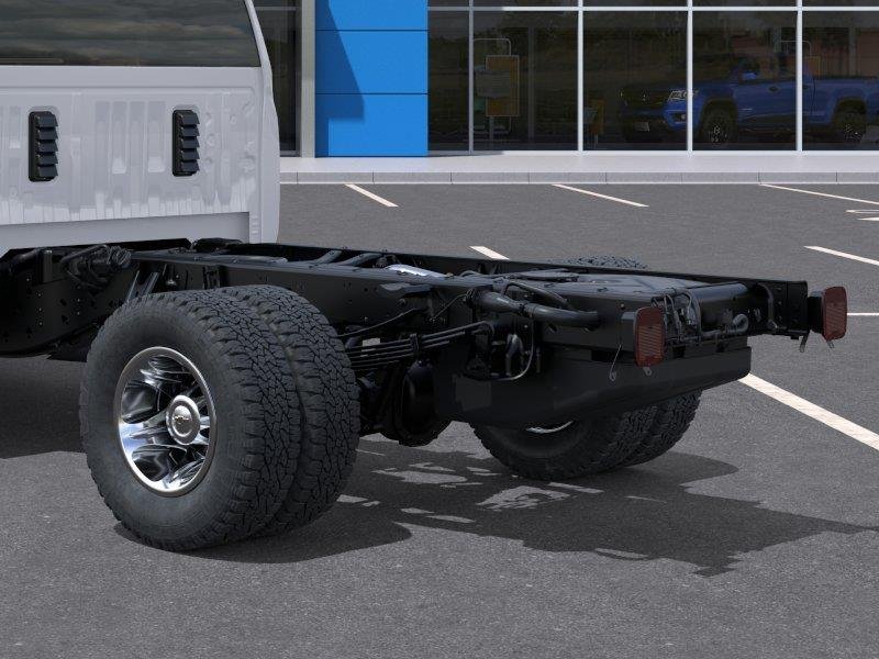 New 2026 Summit White Chevrolet Work Truck image 14
