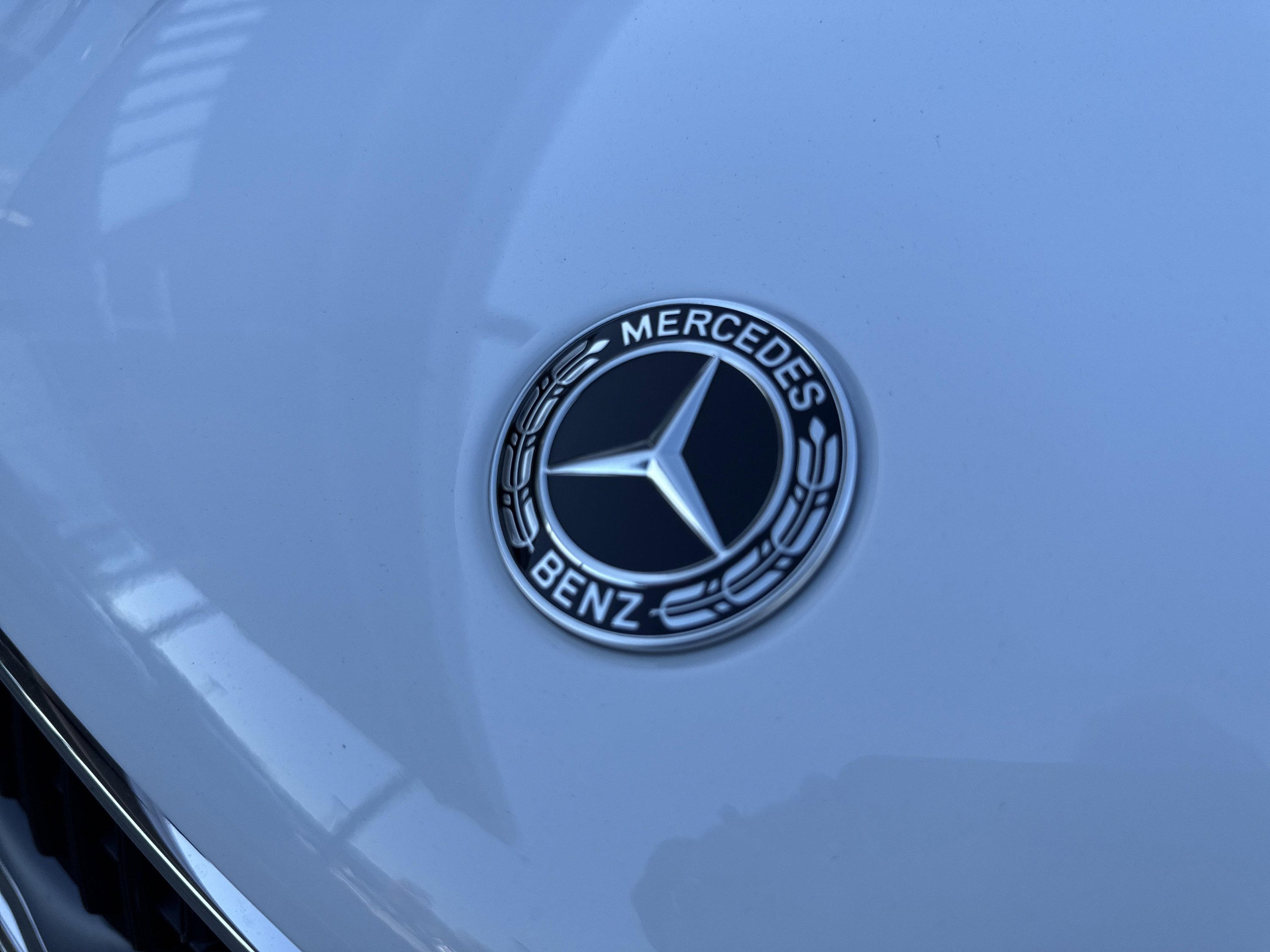 Used 2026 Polar White Mercedes-Benz GLC 300 image 44