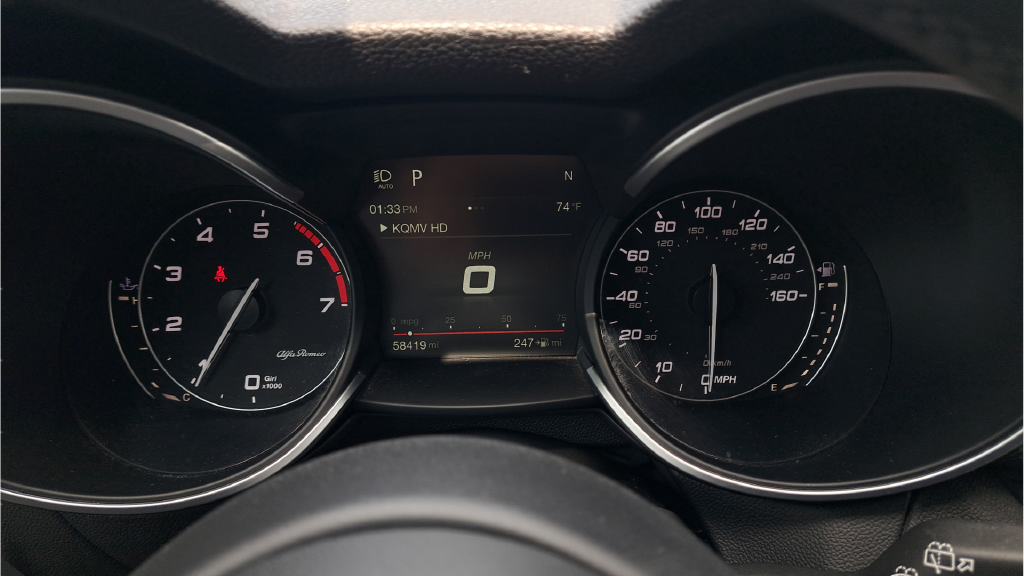Used 2018 Red Alfa Romeo Base image 19