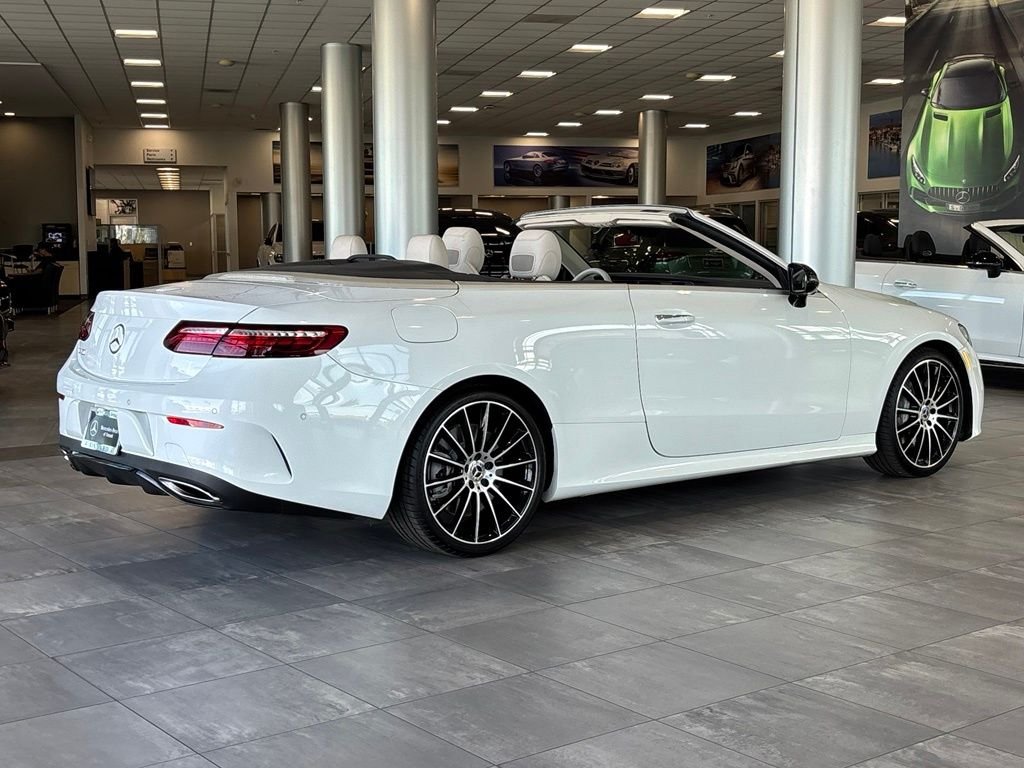 Used 2022 White Mercedes-Benz E 450 image 13