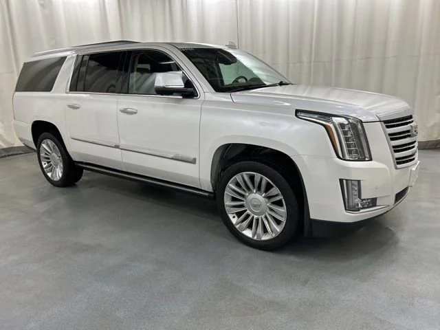 2016 Cadillac Escalade ESV AWD Platinum's photo