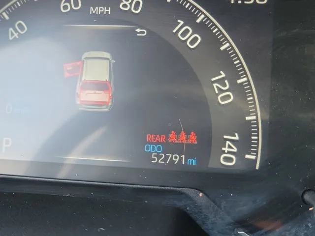 2024 Toyota RAV4 LE - Photo 23