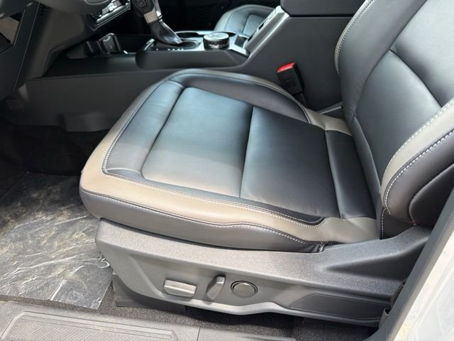 New 2026 Gray Ford Outer Banks image 12