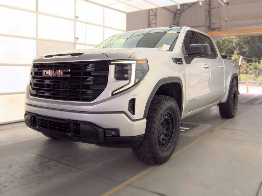 Used 2022 Silver GMC Elevation image 1