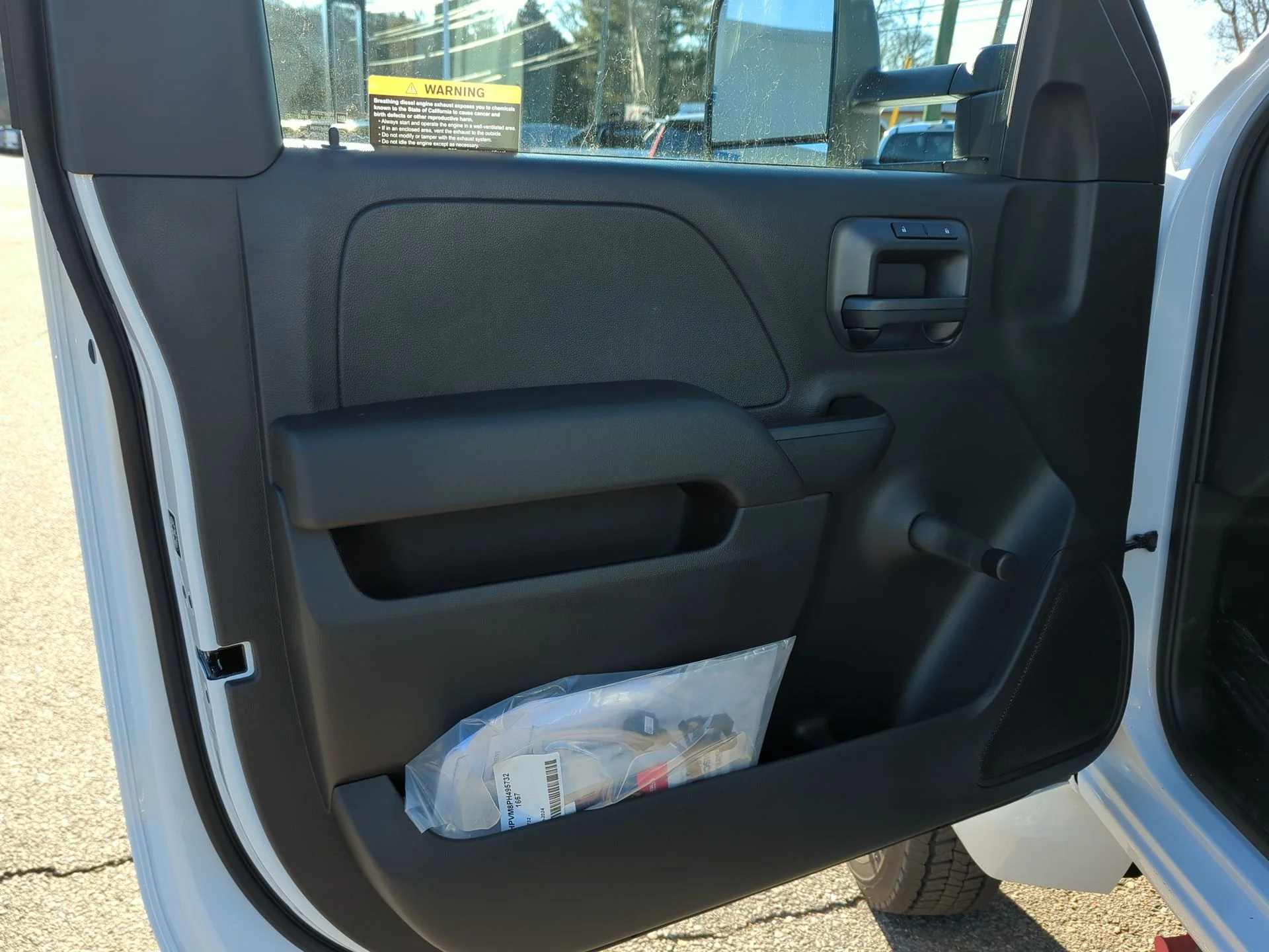 New 2023 Summit White Chevrolet Work Truck image 24