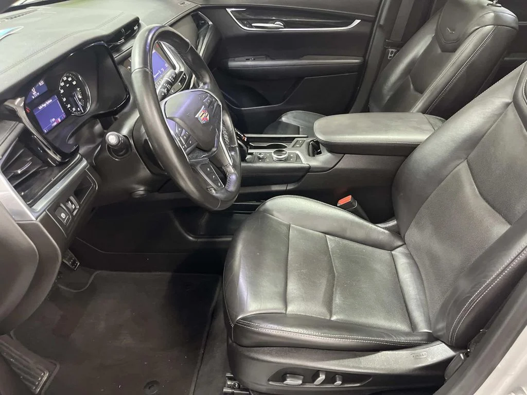 Used 2020 RADIANT SILVER METALLIC Cadillac Premium Luxury AWD image 11