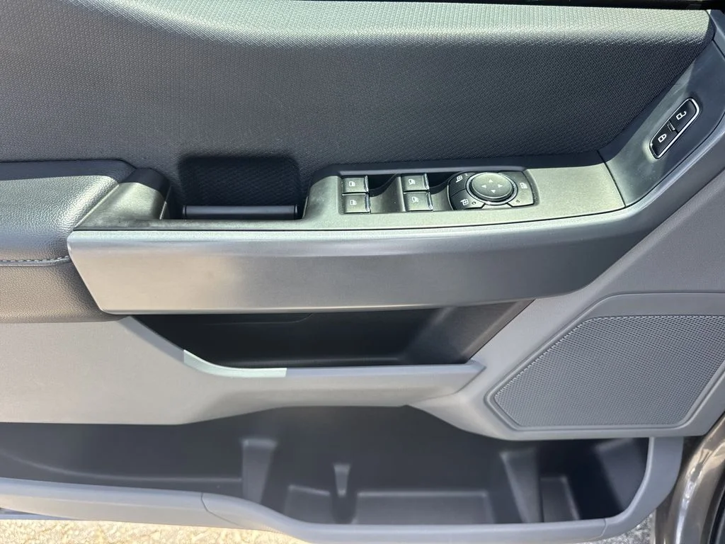Used 2023 Gray Ford XLT image 10