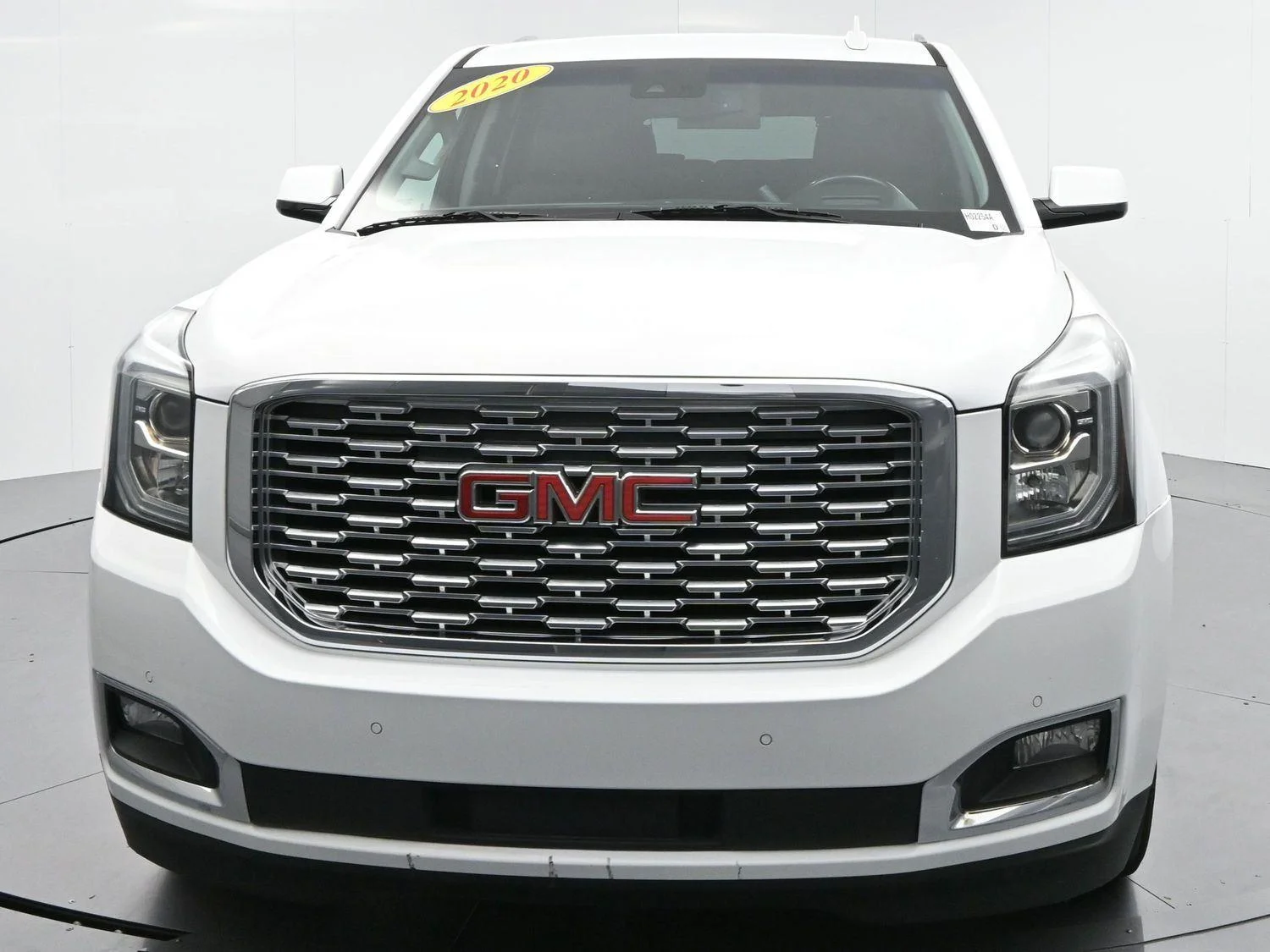 Used 2020 Summit White GMC Denali image 2