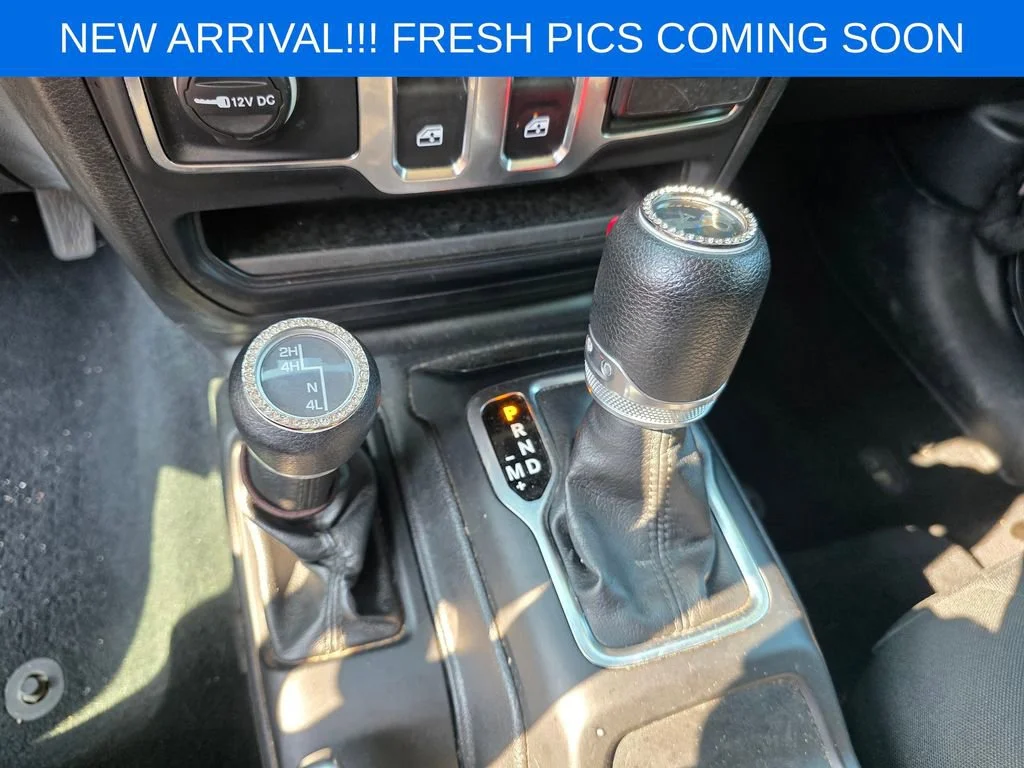 Used 2019 Gray Jeep Sport S 4x4 image 10