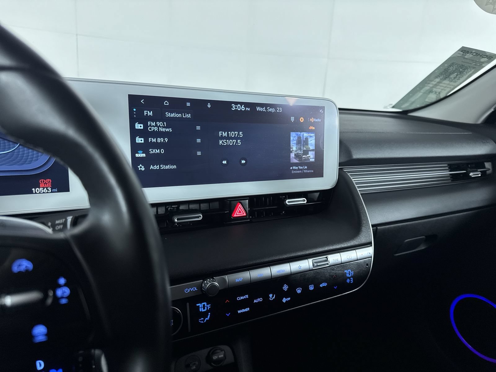 Certified Used 2024 Lucid Blue Hyundai Limited image 18