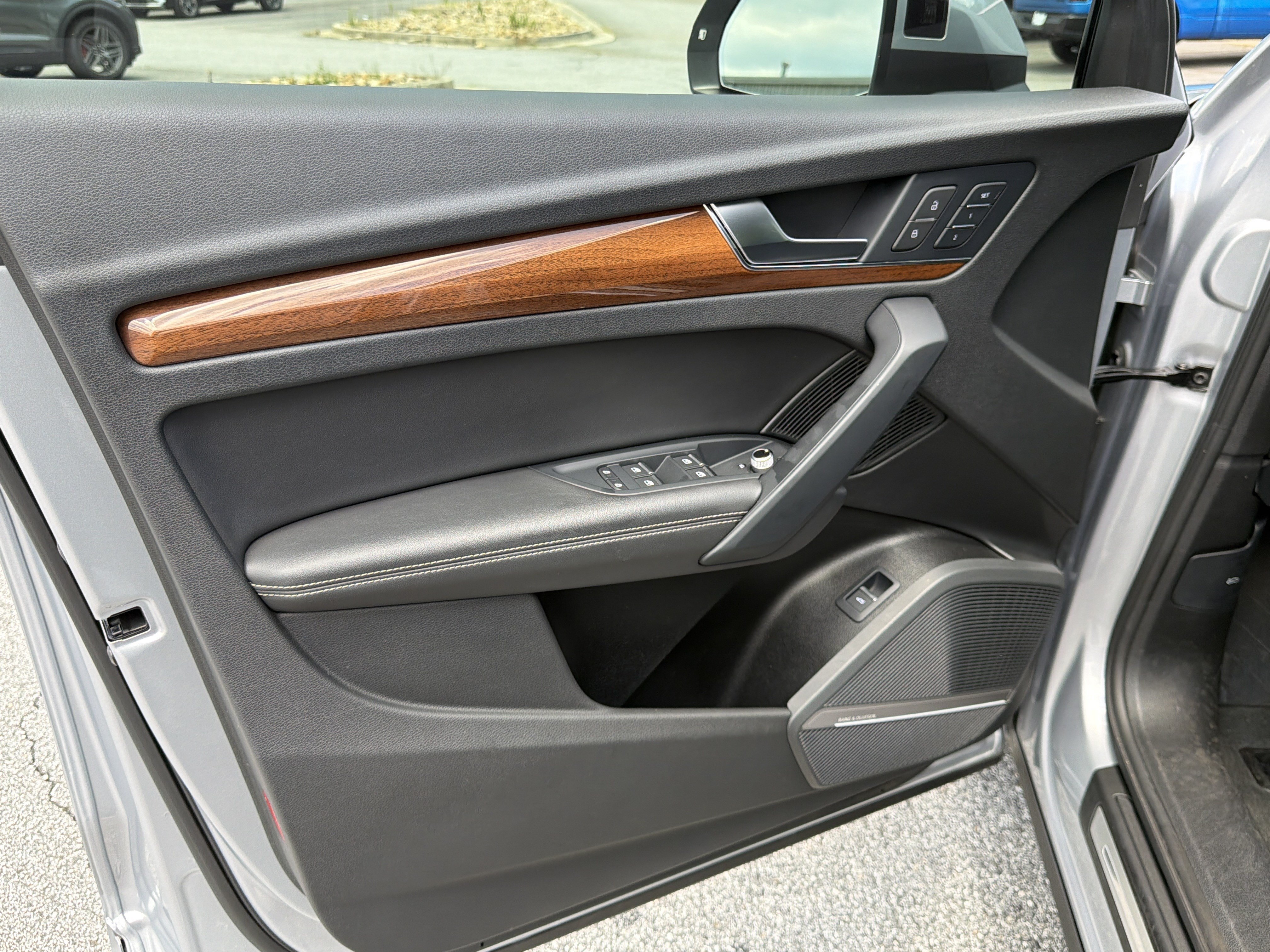 Used 2022 Florett Silver Metallic Audi S line Premium Plus image 12