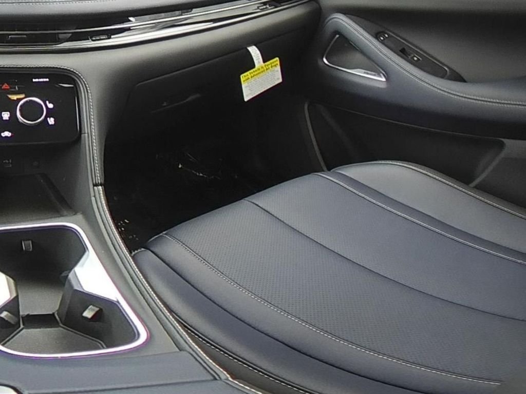 Used 2026 White INFINITI SPORT image 25