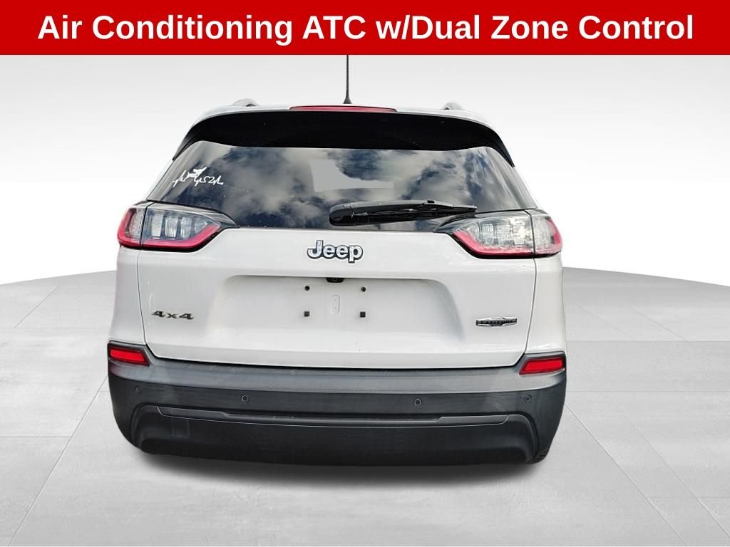 Used 2019 White Jeep Latitude Plus image 7