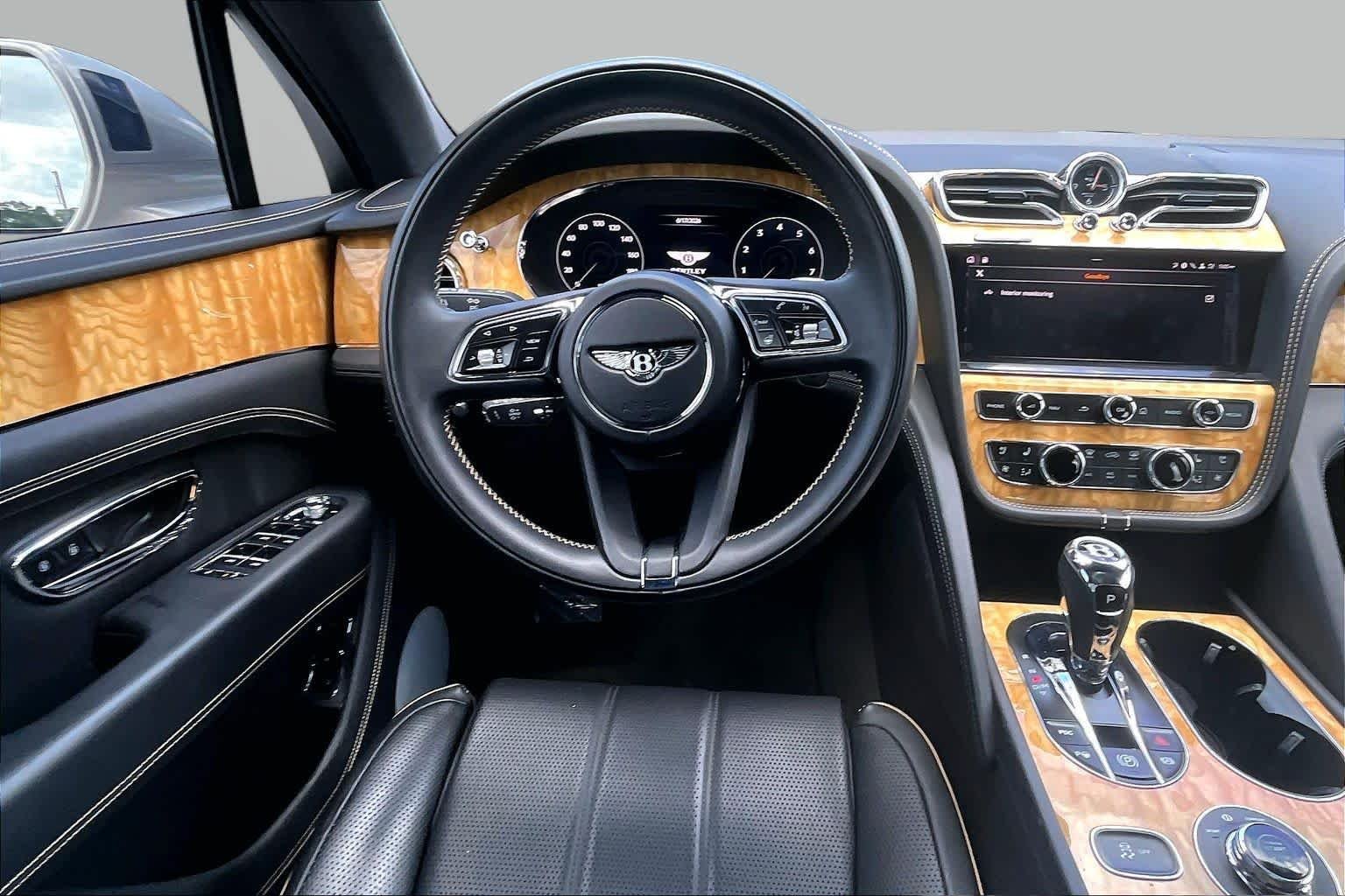 Used 2022 Breeze by Mulliner Bentley V8 image 6