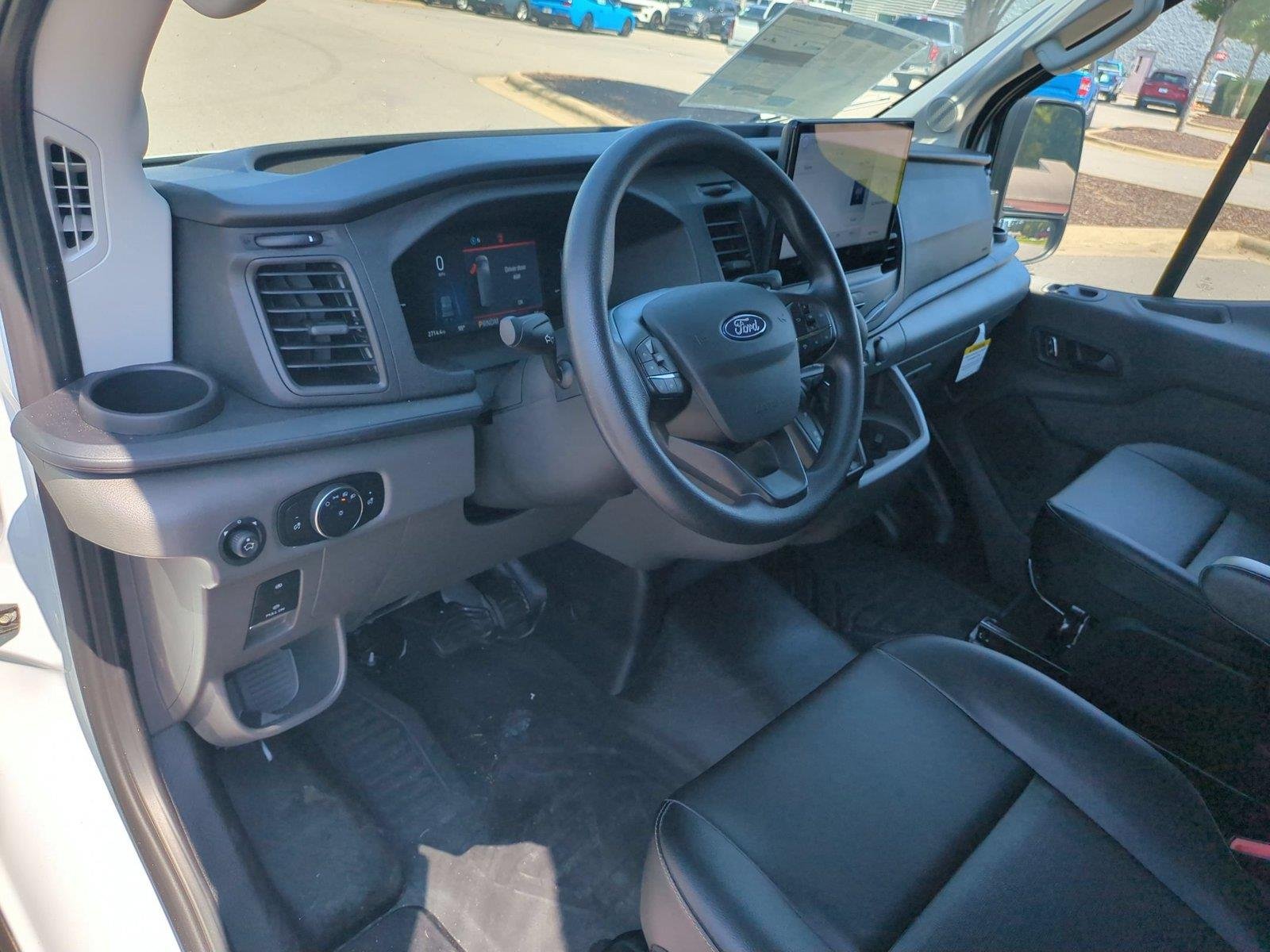 New 2026 Oxford White Ford Cargo Van image 17