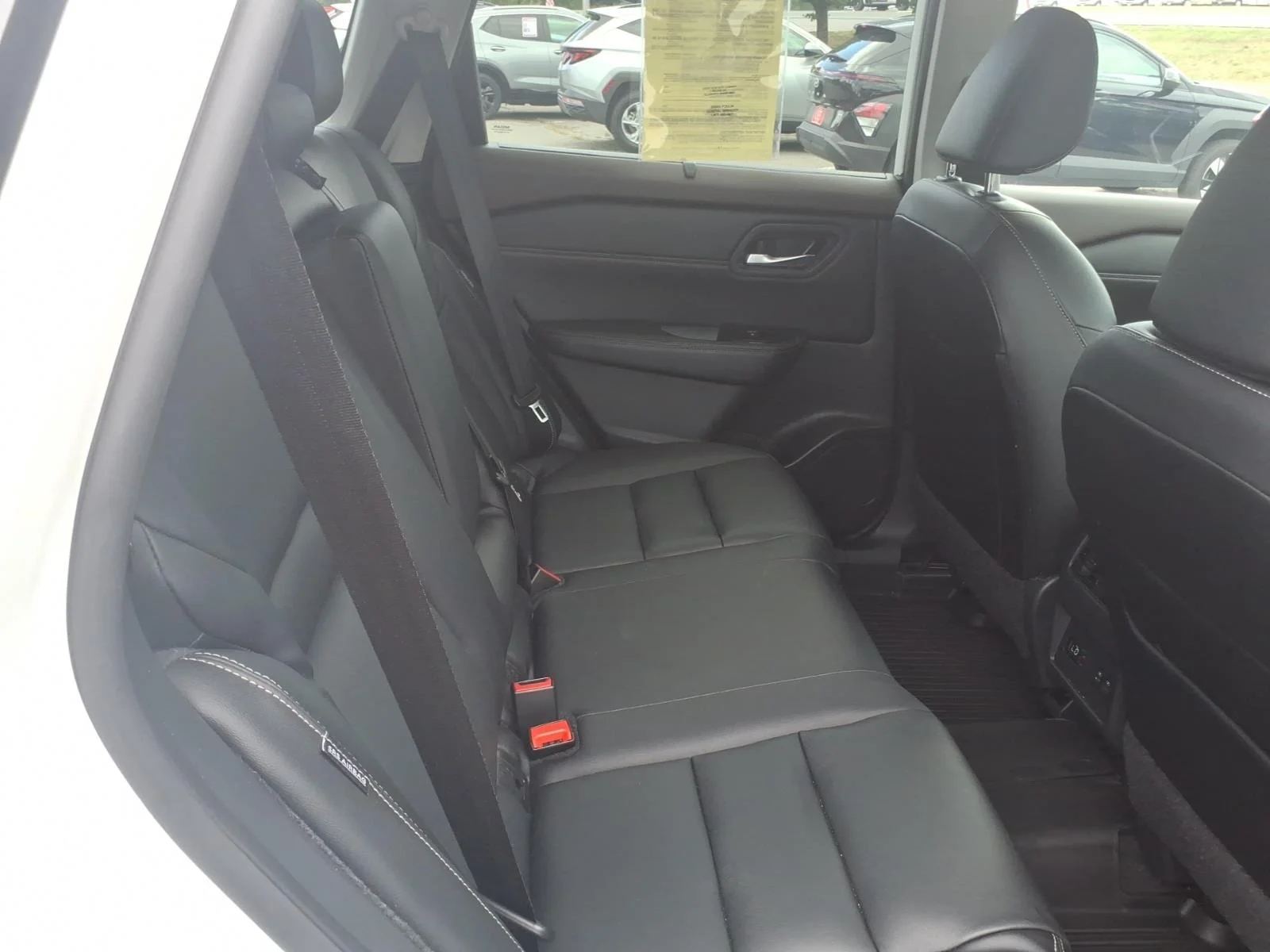 Used 2023 Pearl White Nissan SL image 16