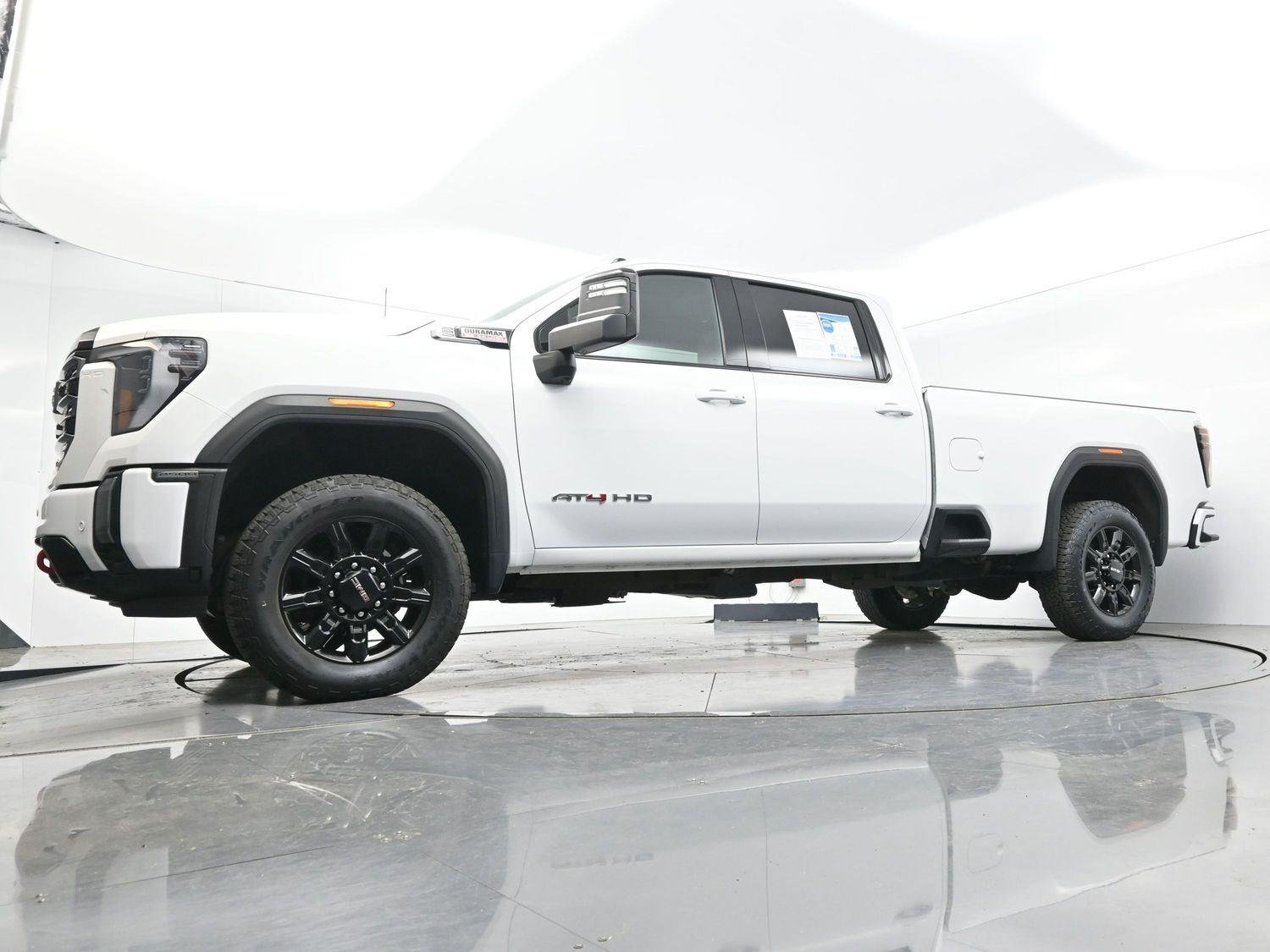 Used 2024 Summit White GMC AT4 image 49