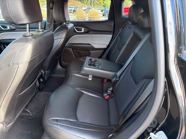 Used 2024 Black Jeep Latitude image 10