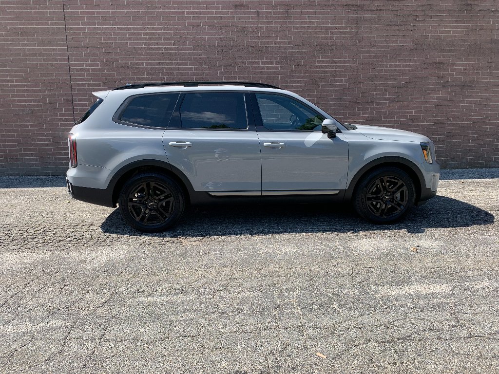 Used 2023 Wolf Gray Kia SX X-Line image 7