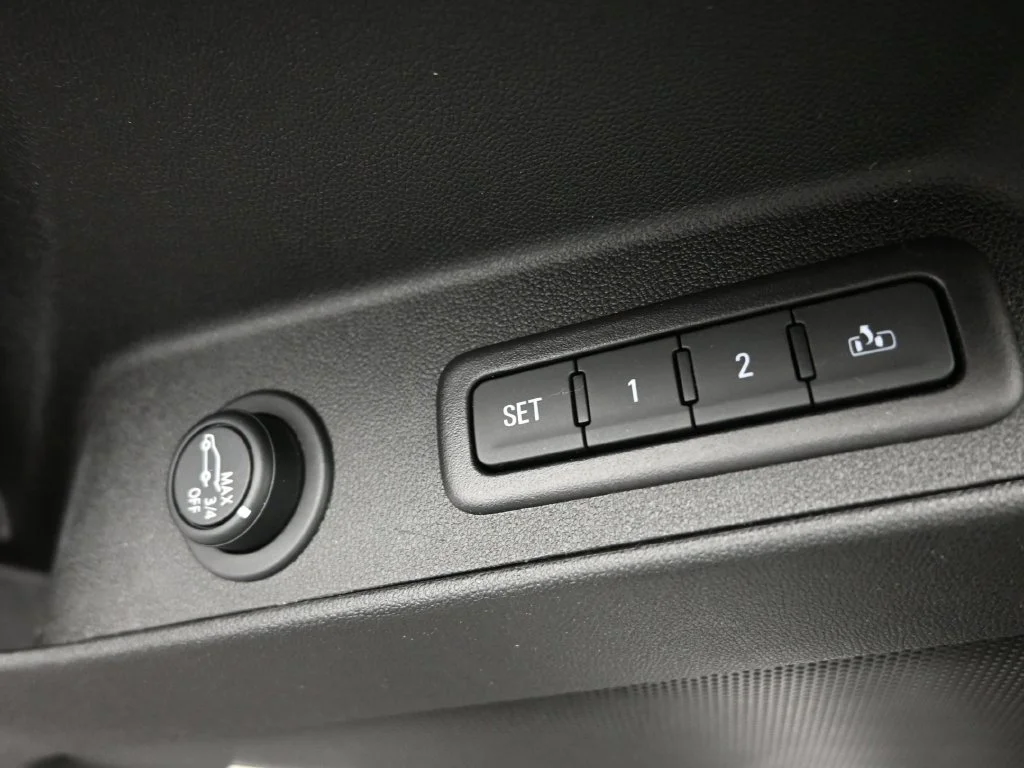Used 2019 Beige Chevrolet Premier image 16